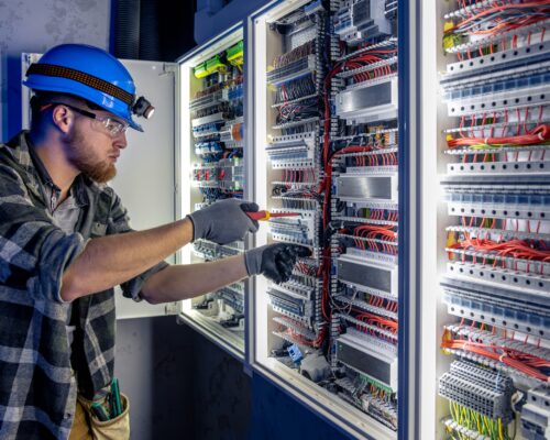 Timpul mediu de execuție pentru o instalație electrică nouă