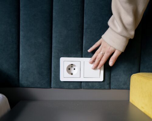 Prize încastrabile în mobilă. Soluția modernă care îmbină funcționalitatea cu designul elegant